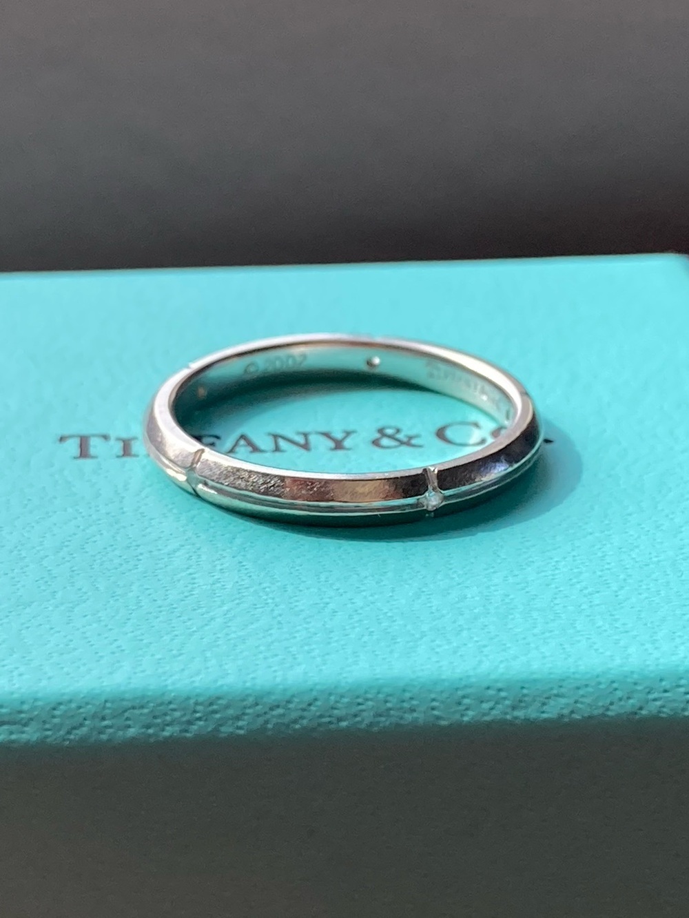 Tiffany & Co. 18K White Gold Band Grooved with Diamonds